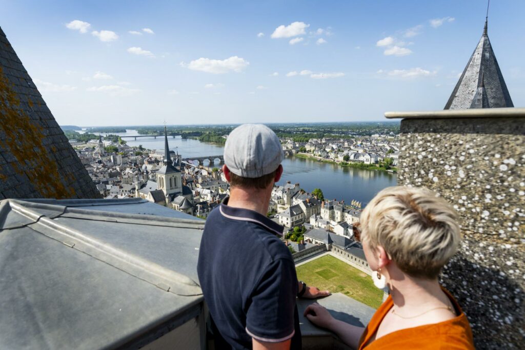 24-1SAUMUR_Chateau_de_Saumur-(c)Pascal_BELTRAMI_-_LA_VELOBUISSONNIERE-3403-AnjouTourisme_02 (1)
